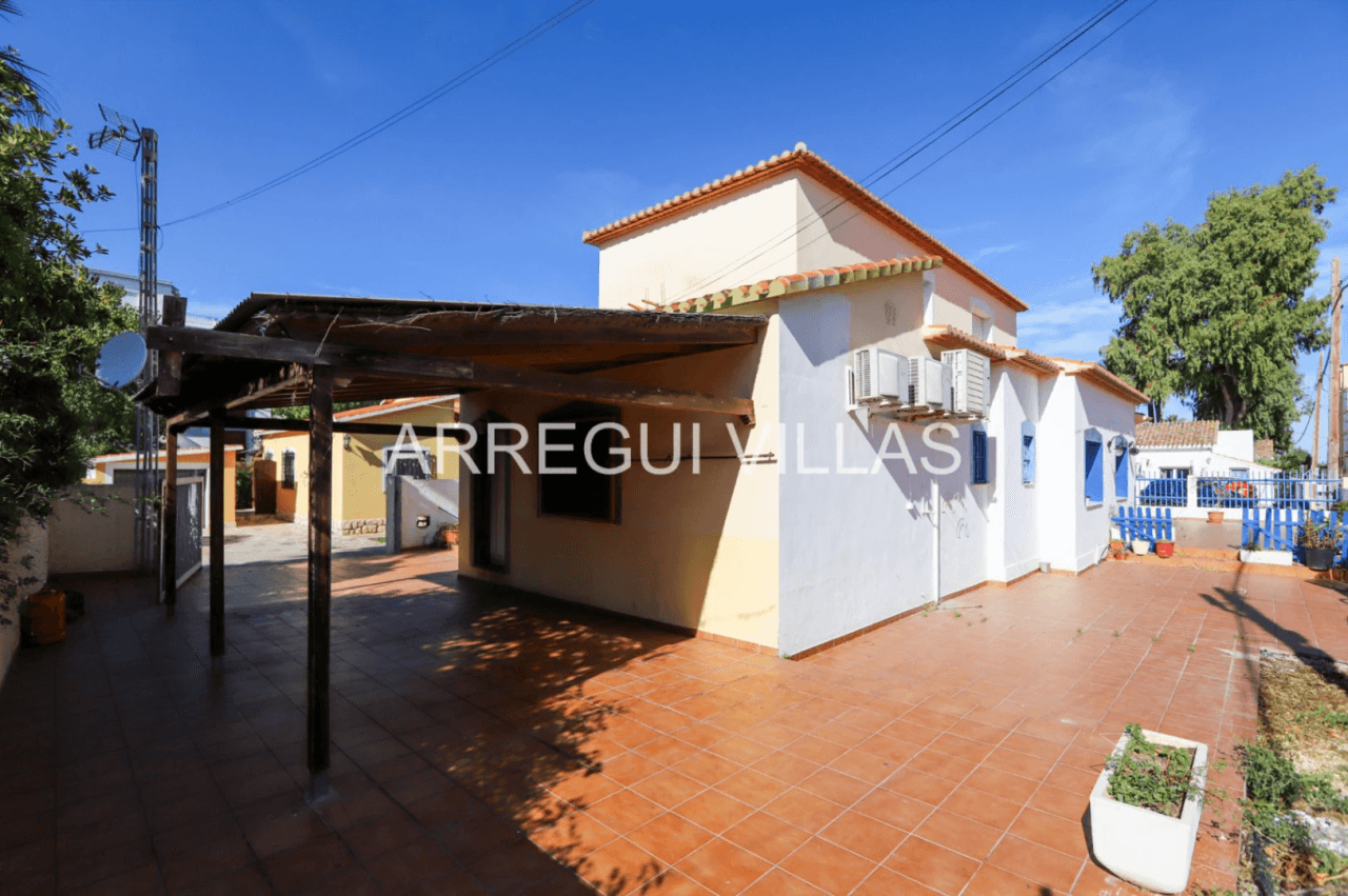 Vivienda/Oportunidad de negocio en venta en Dénia