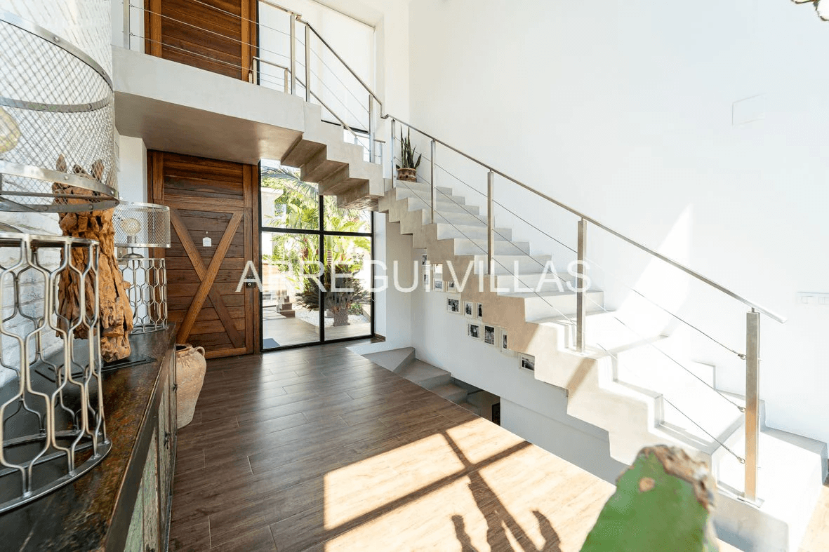 Estupenda villa en venta en Dénia - Montgó