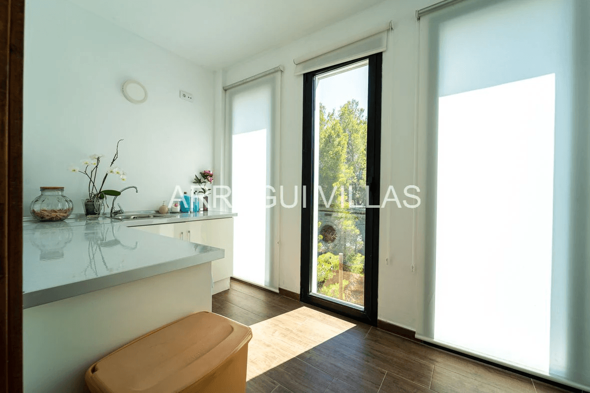 Estupenda villa en venta en Dénia - Montgó