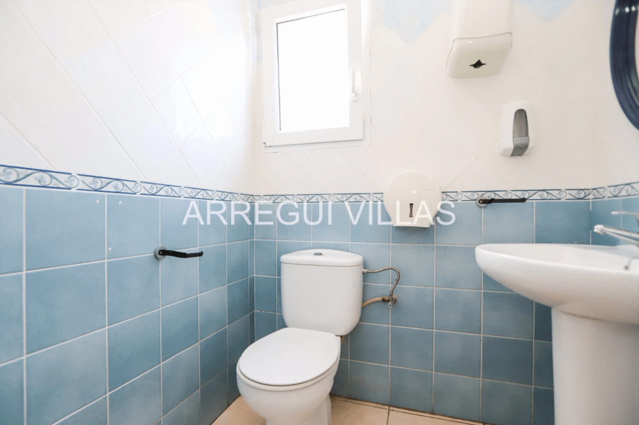 Vivienda/Oportunidad de negocio en venta en Dénia