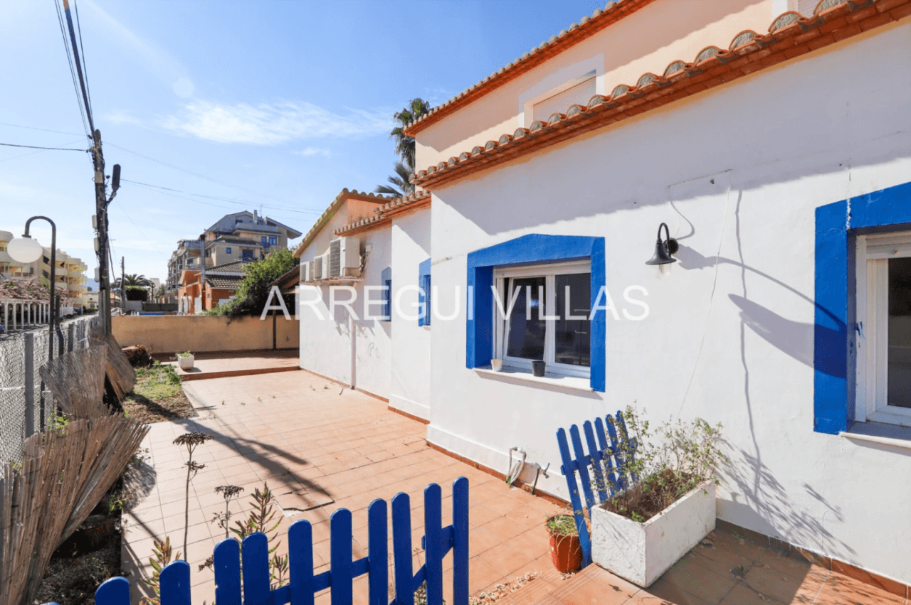 Vivienda/Oportunidad de negocio en venta en Dénia