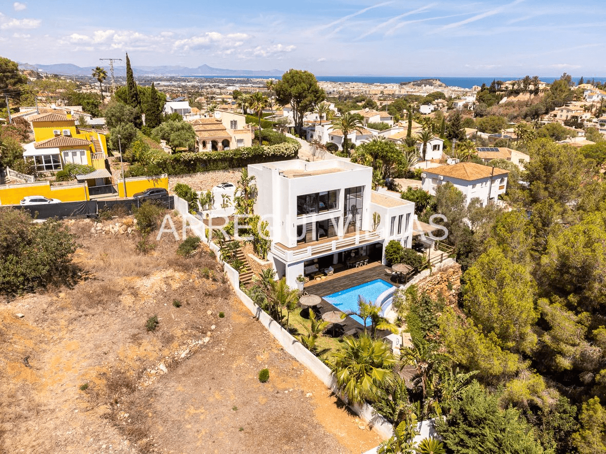 Estupenda villa en venta en Dénia - Montgó