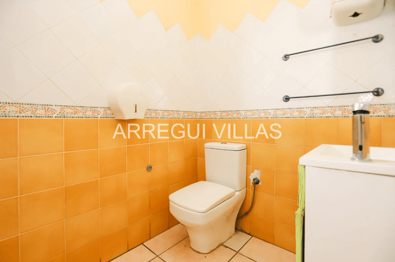 Vivienda/Oportunidad de negocio en venta en Dénia
