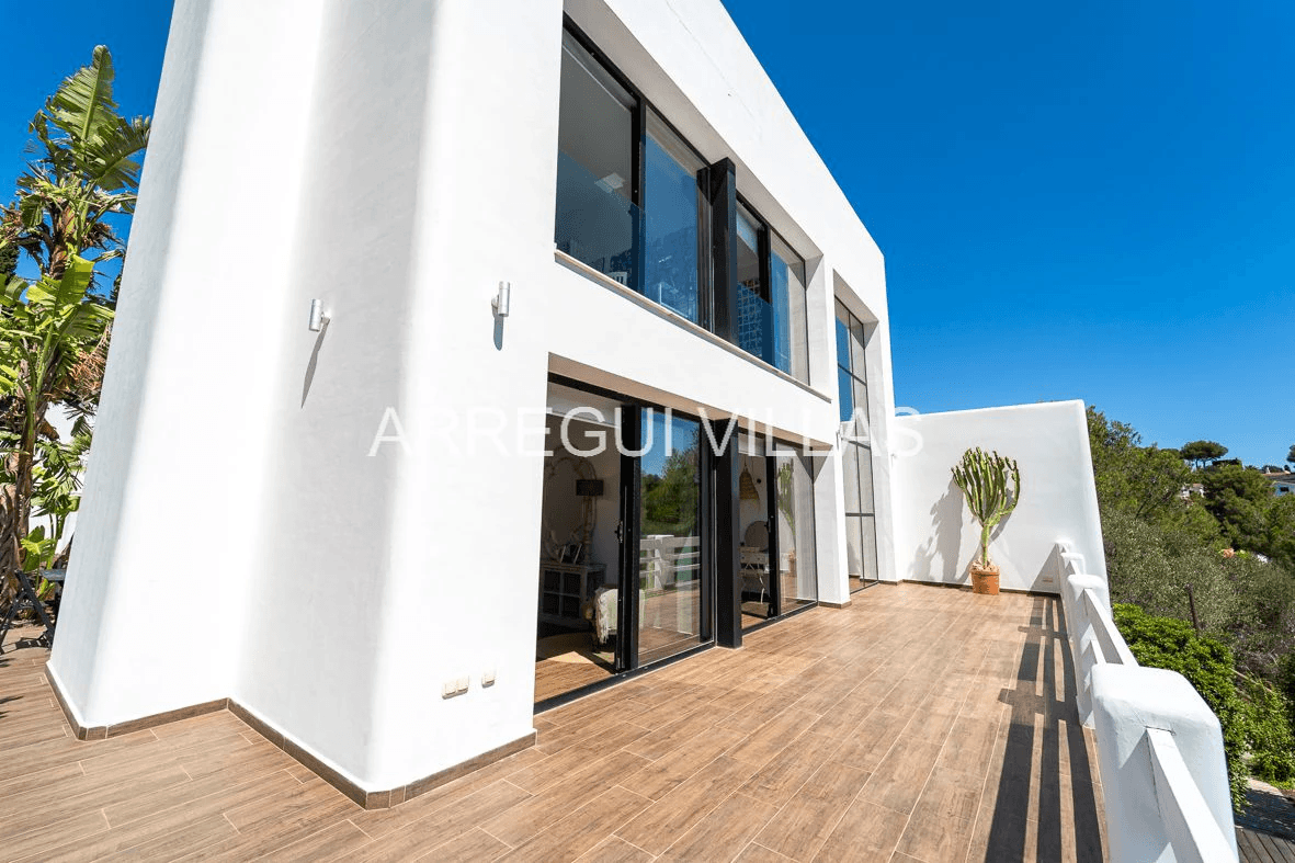 Estupenda villa en venta en Dénia - Montgó