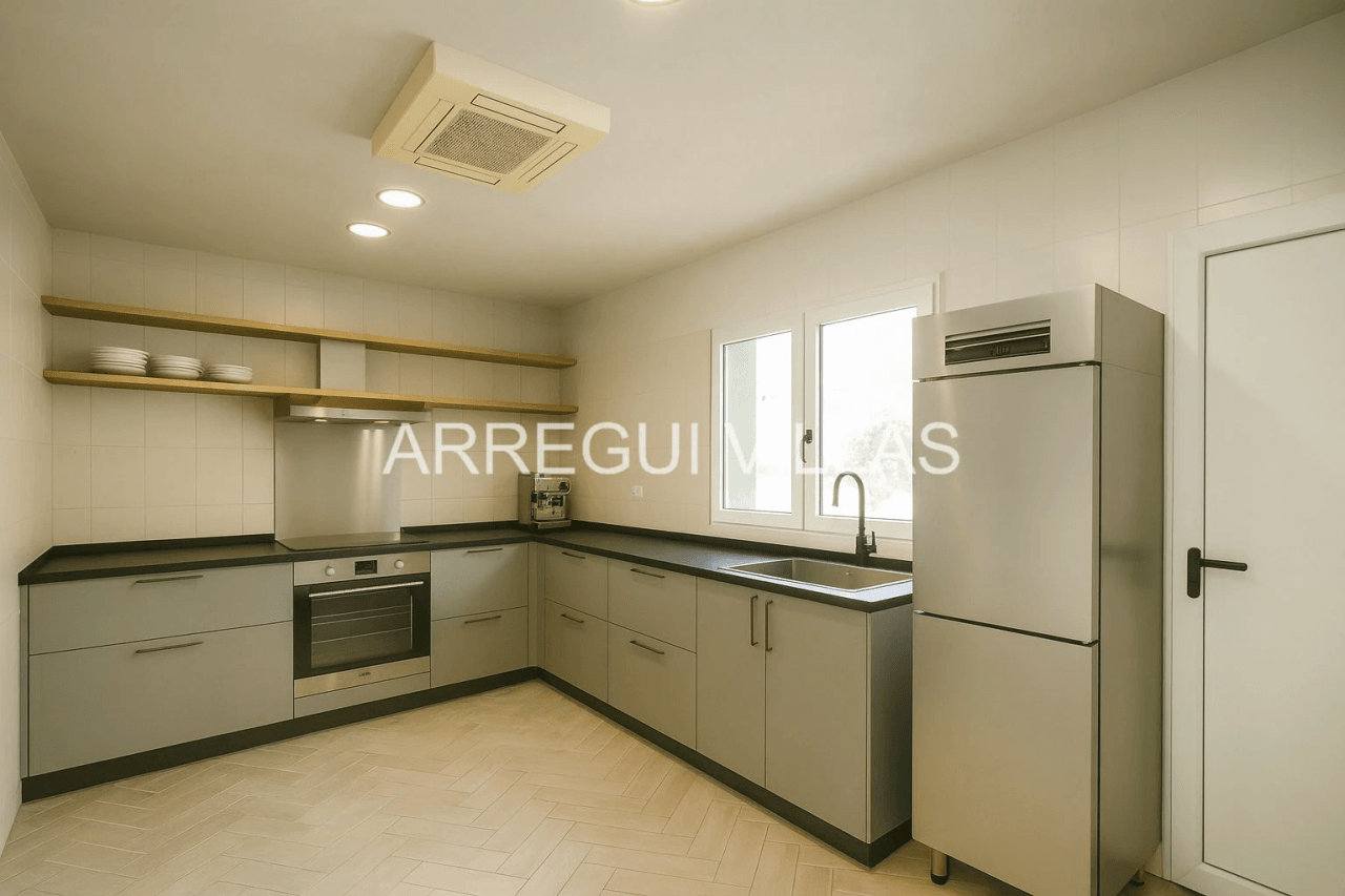 Vivienda/Oportunidad de negocio en venta en Dénia