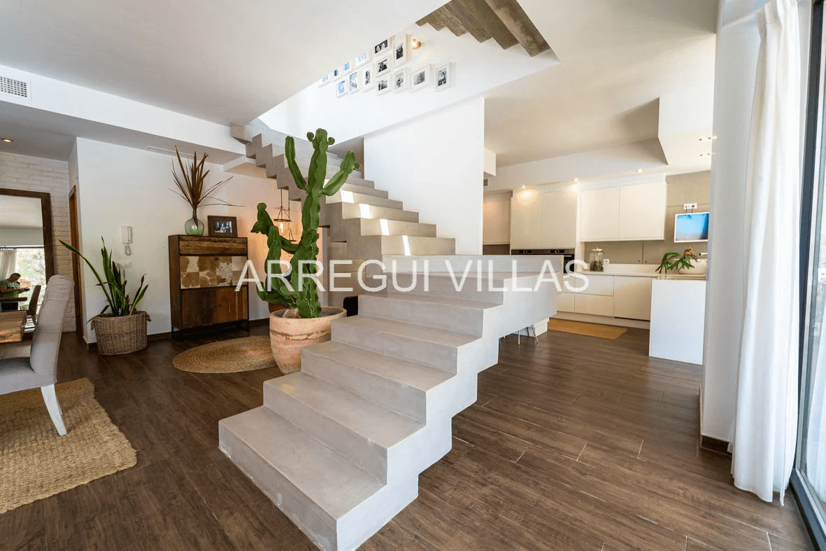 Estupenda villa en venta en Dénia - Montgó