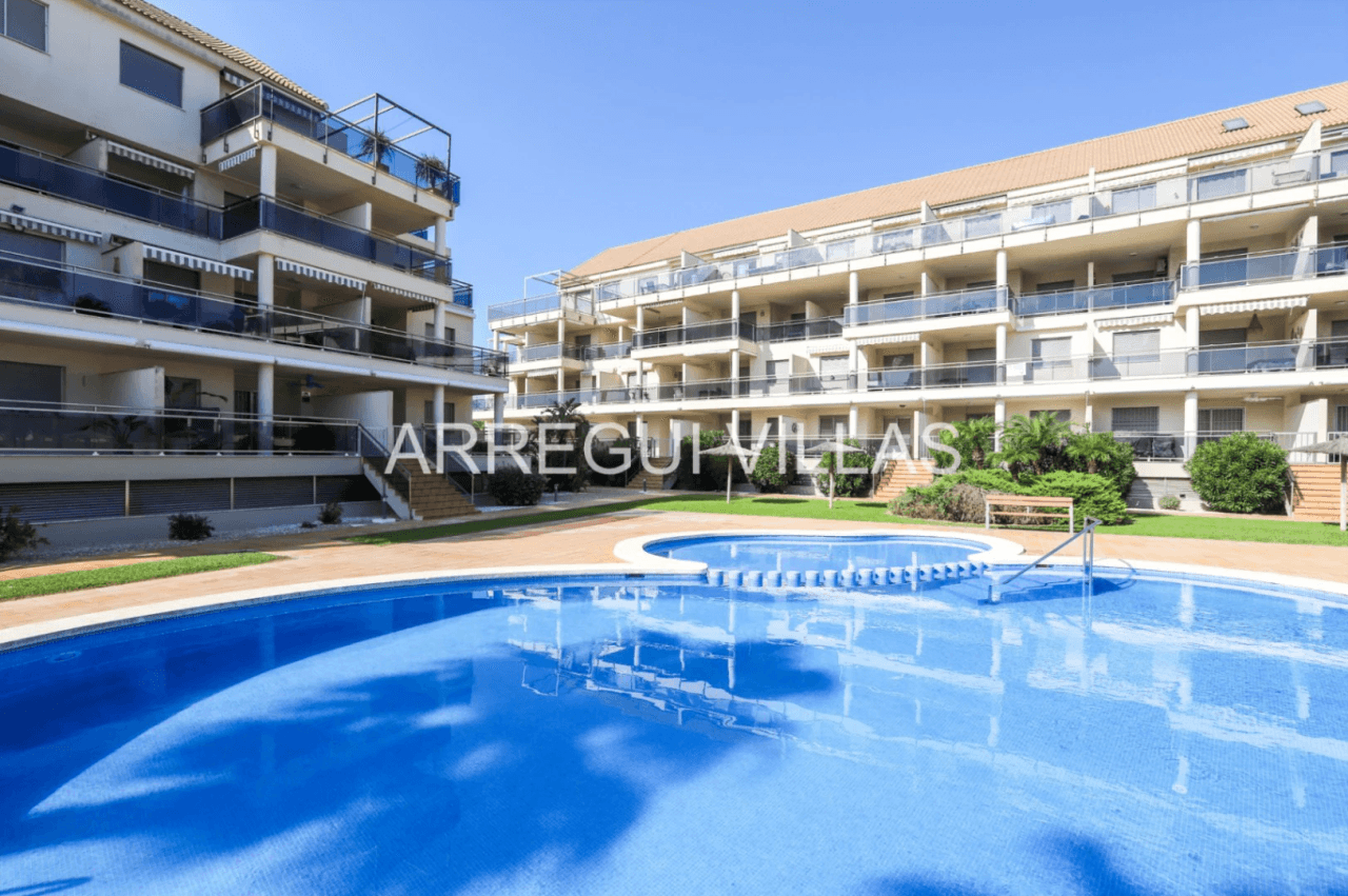 Apartamento en venta de 2 dormitorios en Deveses, Denia