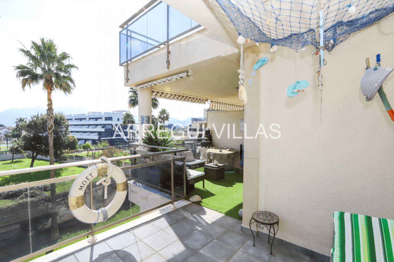 Apartamento en venta de 2 dormitorios en Deveses, Denia