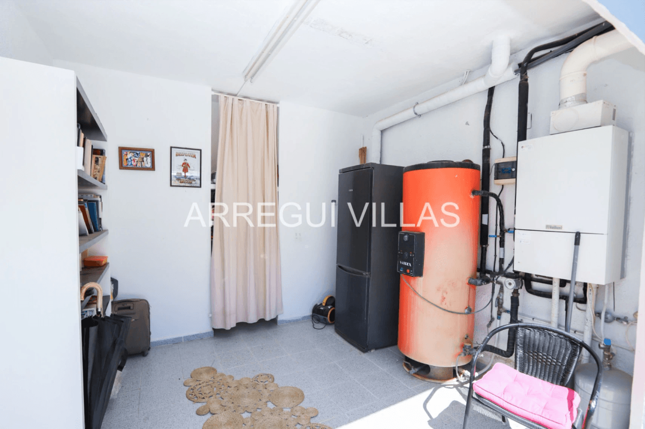 Estupenda villa de 3 dormitorios en Dénia - La Pedrera