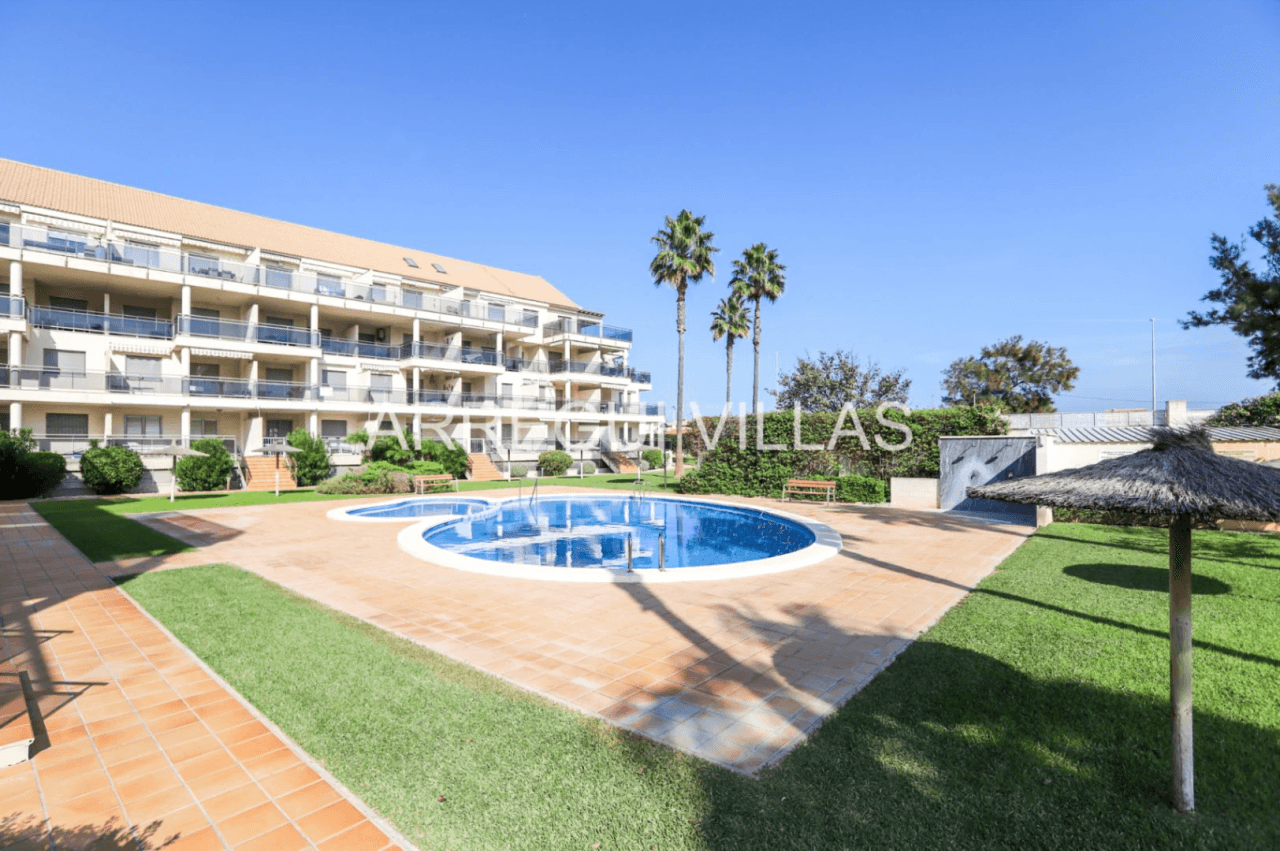 Apartamento en venta de 2 dormitorios en Deveses, Denia