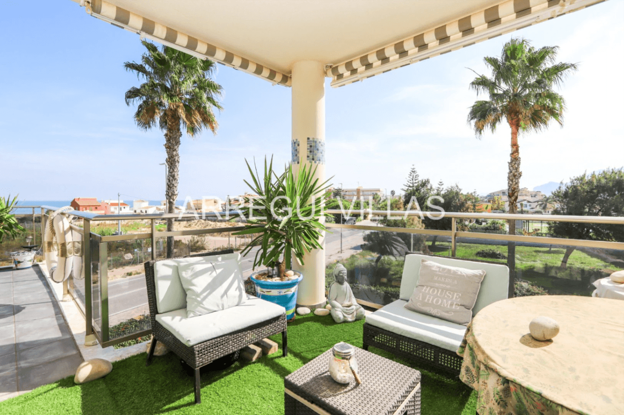 Apartamento en venta de 2 dormitorios en Deveses, Denia