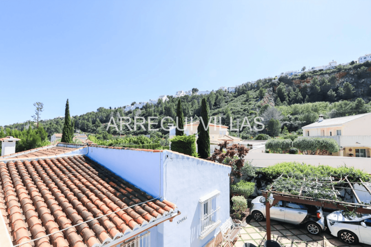Estupenda villa de 3 dormitorios en Dénia - La Pedrera