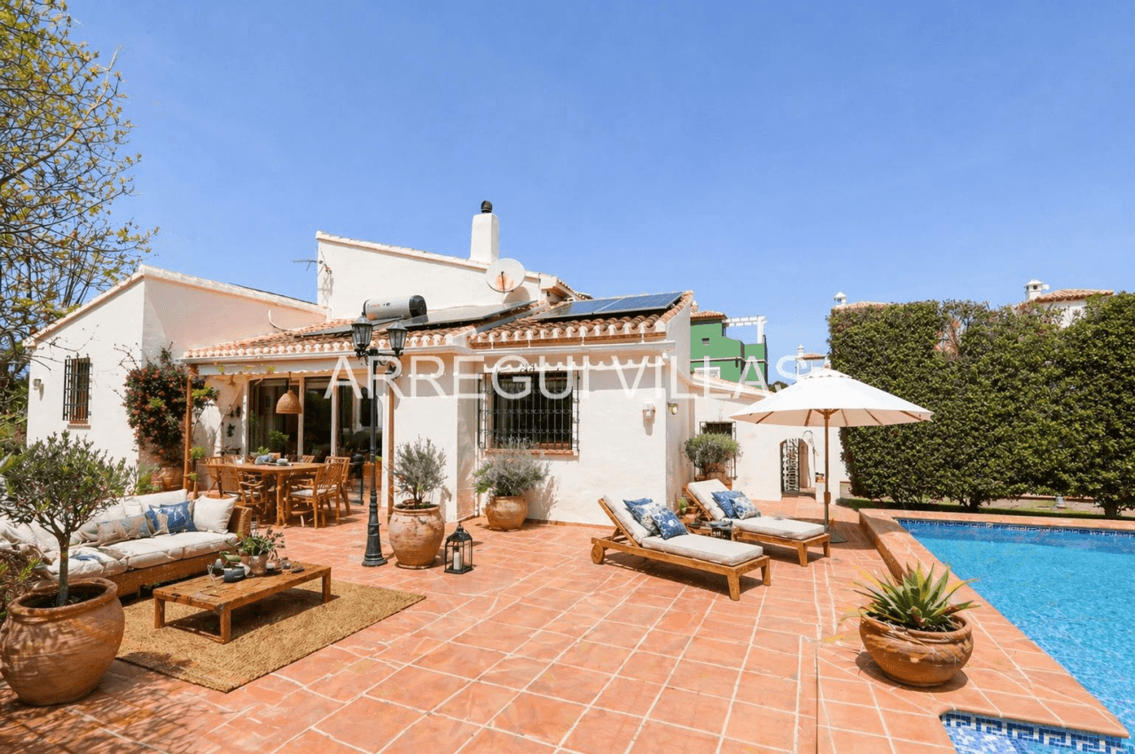 Exclusiva vivienda unifamiliar en Las Alquerias - Denia