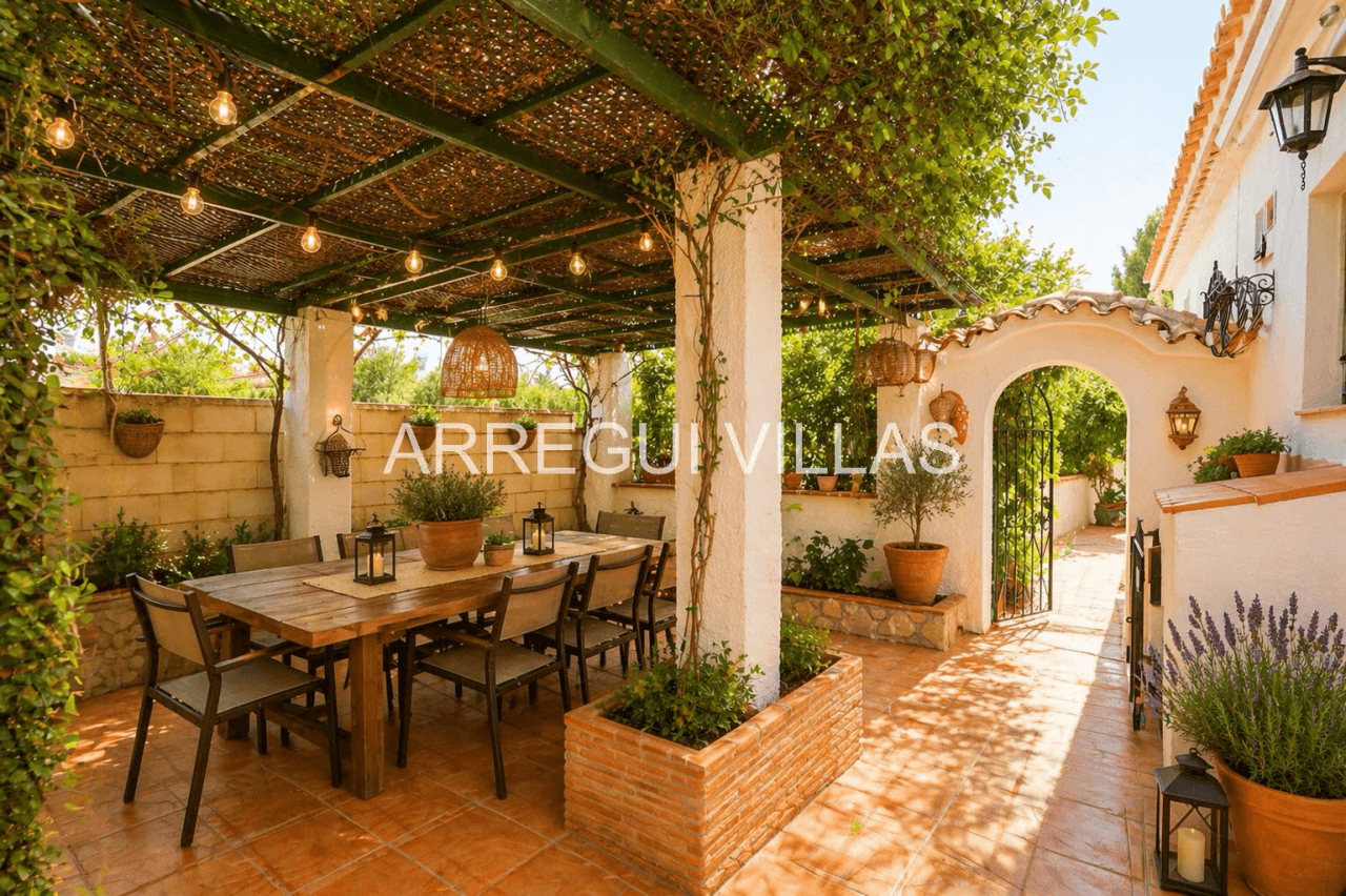 Exclusiva vivienda unifamiliar en Las Alquerias - Denia