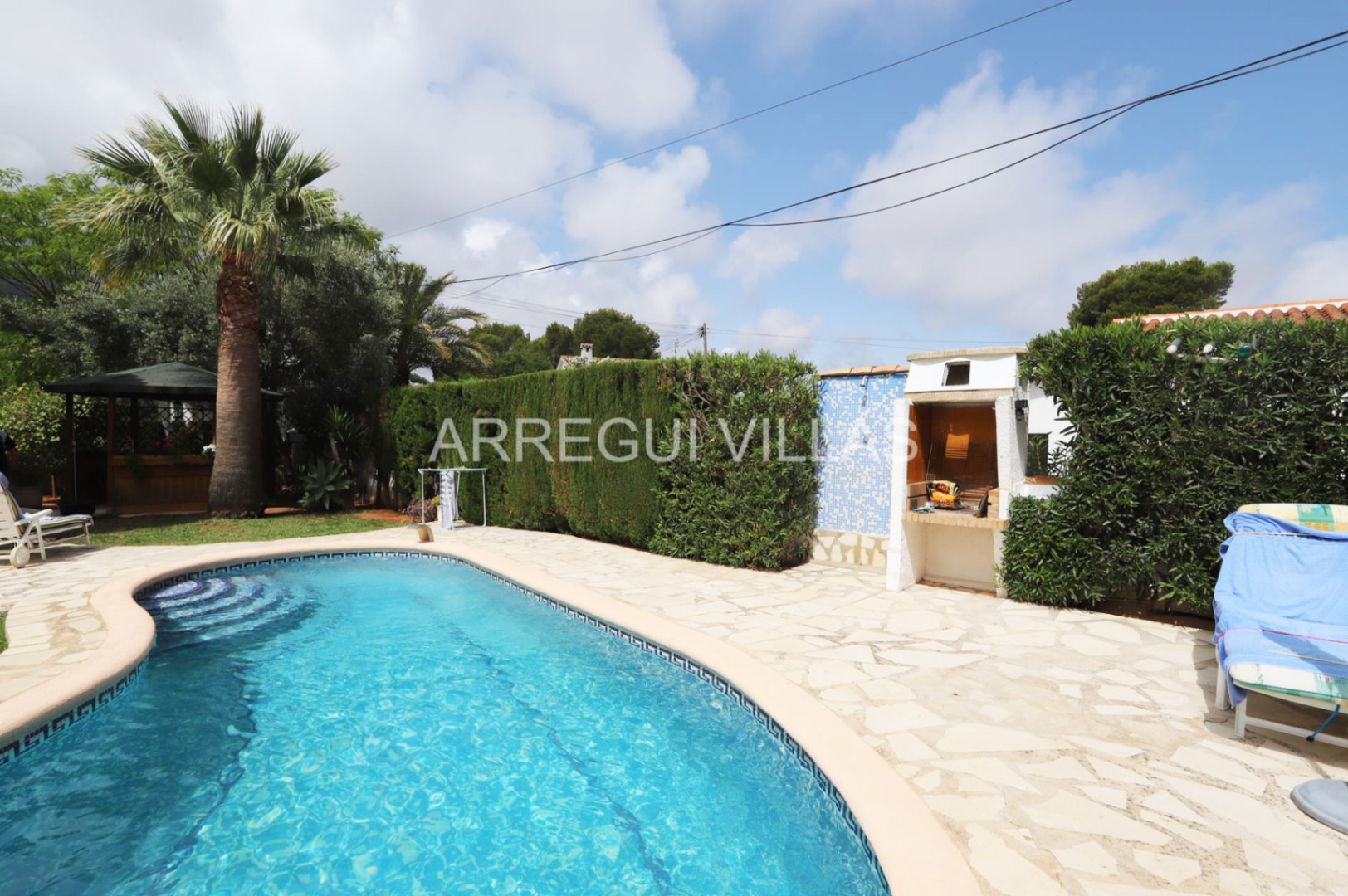 Villa with private pool for sale in Dénia - San Juan